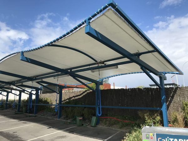Toiture station de lavage Bâches sur mesure